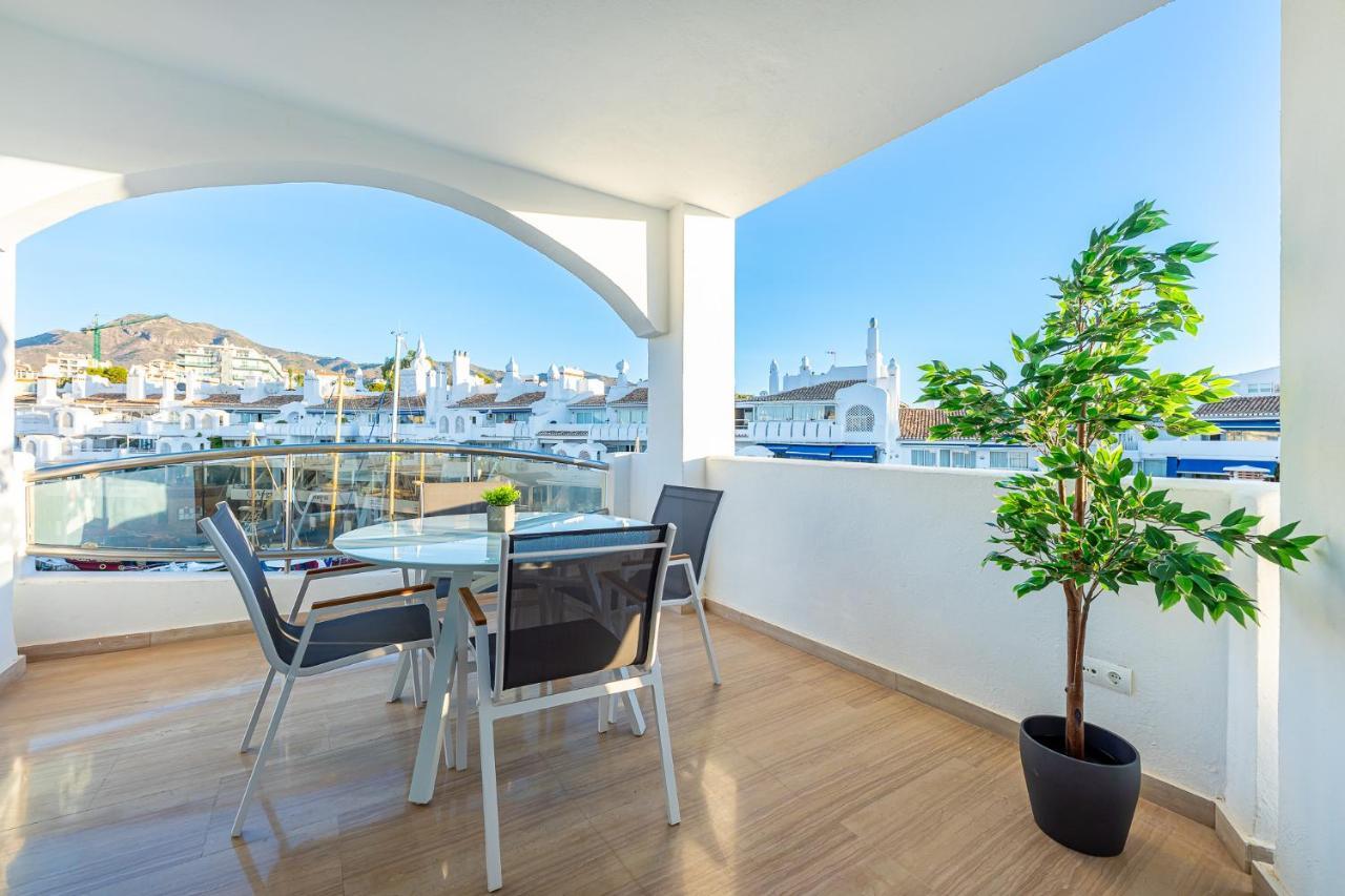 Atico Puerto Marina First Island With Sea Views And Rooftop Pool Беналмадена Екстериор снимка