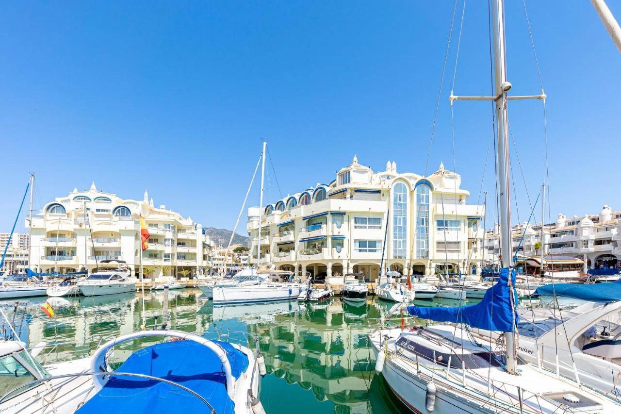 Atico Puerto Marina First Island With Sea Views And Rooftop Pool Беналмадена Екстериор снимка